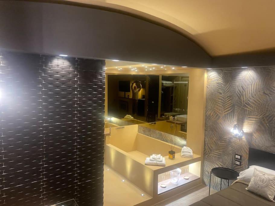 Montesantogroup Suite House Nel Centro Di Napoli Esterno foto